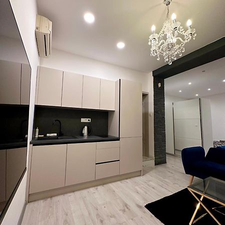 Luxury Apartment In Bratislava Exterior photo